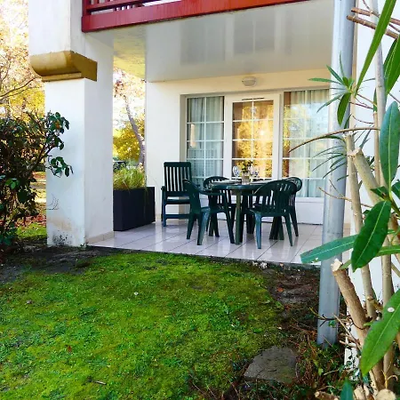 Appartement En Residence Pierre Et Vacance Au Golf Biscarrosse Exterior photo
